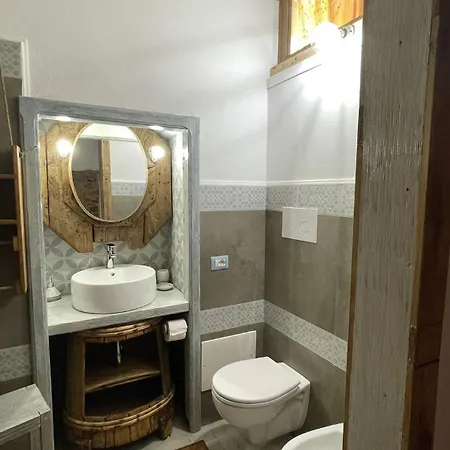 Bed & Breakfast Il Vicolo Presso Lu Buche' 3*