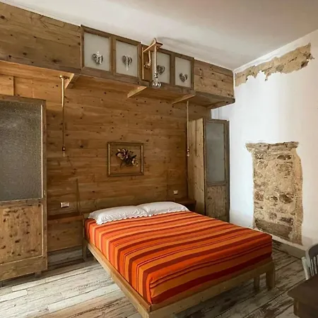 Il Vicolo Presso Lu Buche' 3*