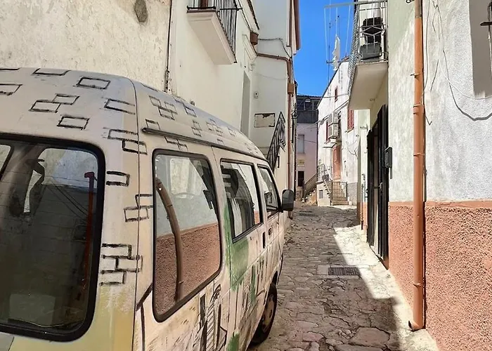 Il Vicolo Presso Lu Buche' Bed & Breakfast 3*